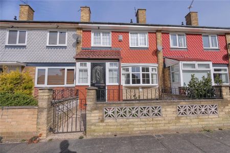 3 bedroom terraced house to rent - Photo 4