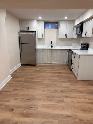 For Lease - 7362 Aspen Avenue, Mississauga, Ontario - Photo 2