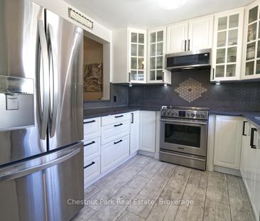 24 Starboard Road, ON, Collingwood - Photo 1