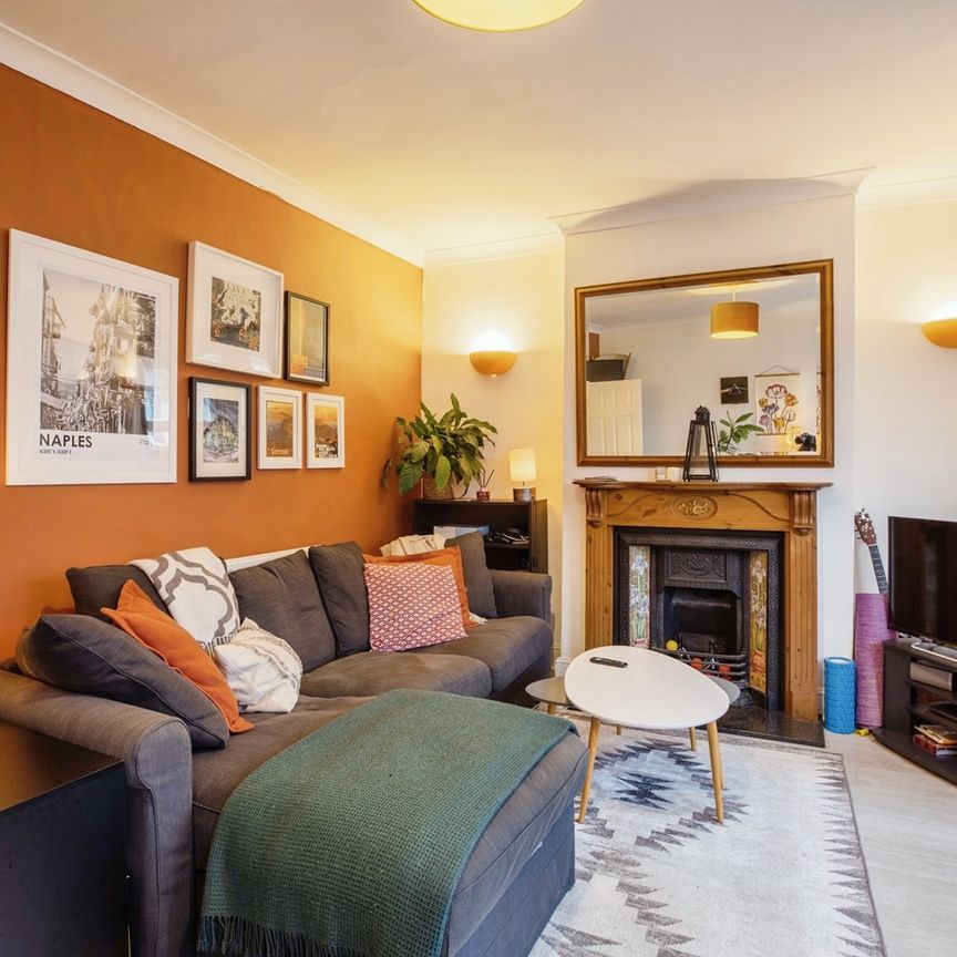 2 Bed Flat, Adys Road, SE15 - Photo 1