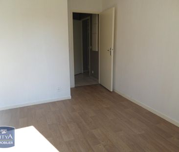 Location Appartement 2 pièces 48m² HENIN BEAUMONT 62110 - Photo 3