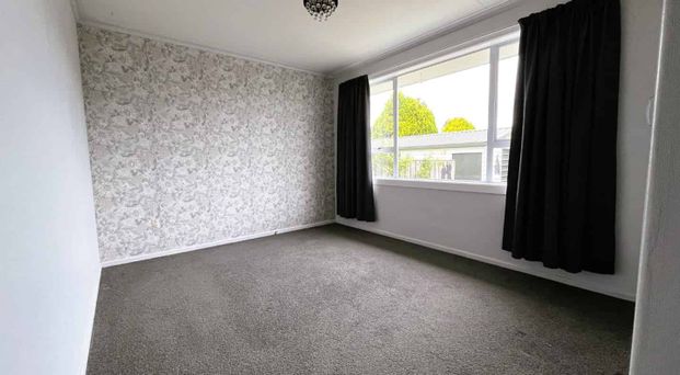 Modern Family Home - Photo 1