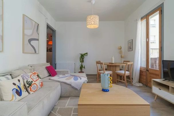 Carrer de la Mare de Déu del Remei, Barcelona, Catalonia 08004 - Foto 1