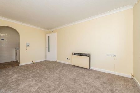 1 bedroom retirement property to rent - Photo 4