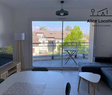 Location Appartement 2 pièces 40m² THONON LES BAINS 74200 - Photo 2