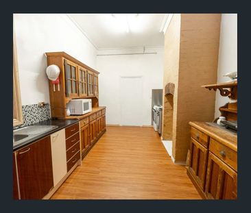 Newly Refurbished Rooms in East Brisbane - Photo 3