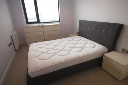 Honduras Wharf, 14 Summer Lane - Photo 3