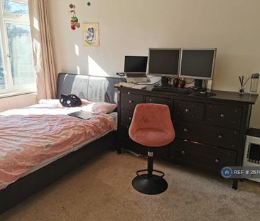 3 bedroom end of terrace house to rent - Photo 6