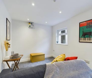Studio to rent - Photo 3
