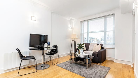 Studio to rent - Photo 2