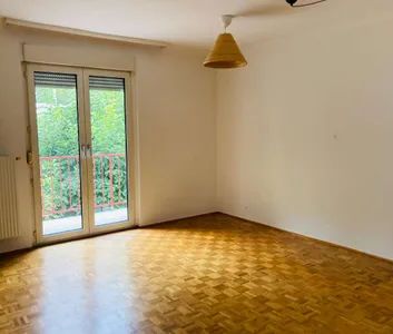 Helle Wohnung für Singles oder Pärchen in Untersievering - Photo 1