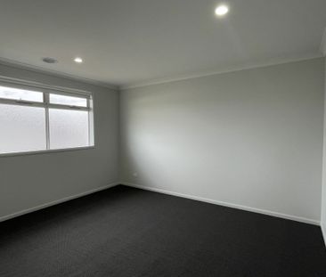 Brand-New 5-Bedroom Home Opposite The Dunes Village - Photo 5