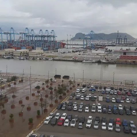 Alquiler de piso en Avenida Virgen del Carmen s/n - Photo 1