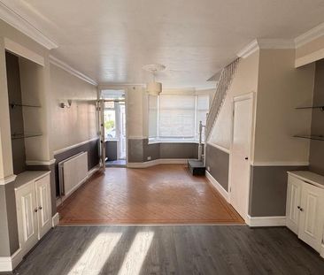 3 bedroom terraced house to rent - Photo 5