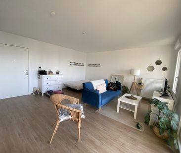Location Appartement 1 pièce 37m² BRUGES 33520 - Photo 3