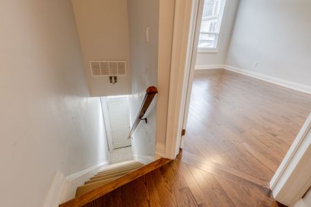 For Lease - 412 Wellesley Street Unit# Upper, Toronto, Ontario - Photo 5