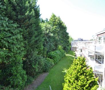 2 bedroom maisonette to rent - Photo 1