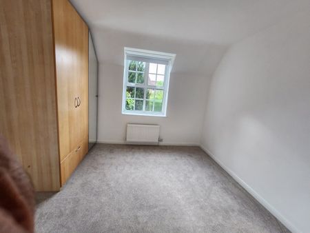 4 Bed Terraced House, London, NW11 - Photo 4