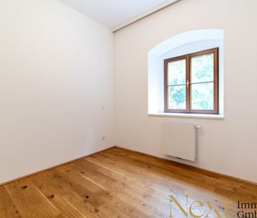 Charmante 2,5-Zimmer-Wohnung mit gemütlichem Eigengarten im Palais ... - Photo 2