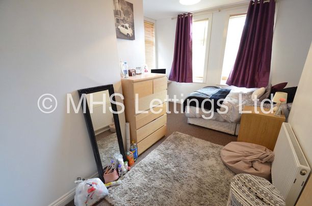 6 Bedroom Mid Terraced House for rent in Hartley Avenue - Photo 1