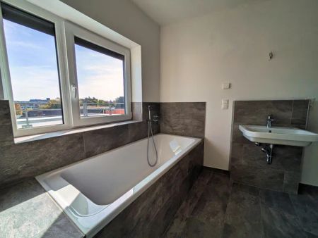 Mit dem Aufzug ins Penthouse...Neubau-Erstbezug mit Blick bis in die Eifel und nach Köln! - Photo 5