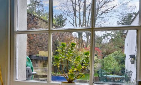 4 bedroom terraced house to rent - Photo 3