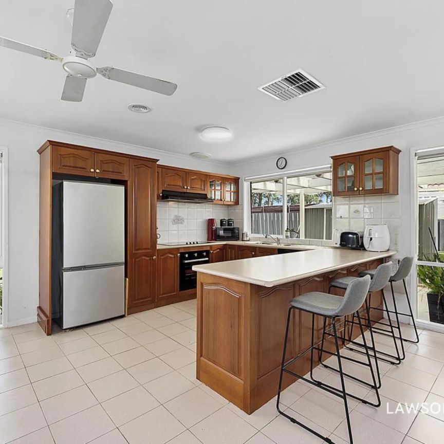 53 Flinders Crescent, Wyndham Vale. - Photo 1