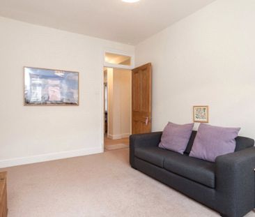 Charing Cross Road, Covent Garden, WC2H - Photo 3