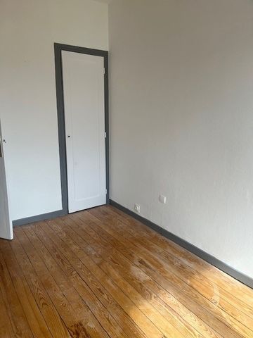 Location Appartement 4 pièces 73m² LOURDES 65100 - Photo 3