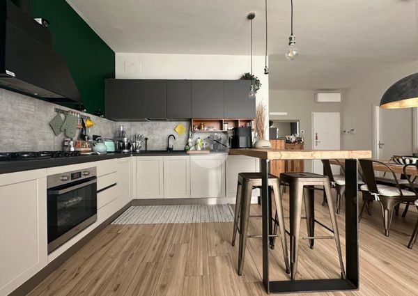 Porzione di bifamiliare in affitto