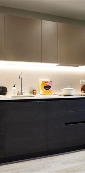 E100 - Moda, Hove Central (Brighton & Hove) - Photo 1