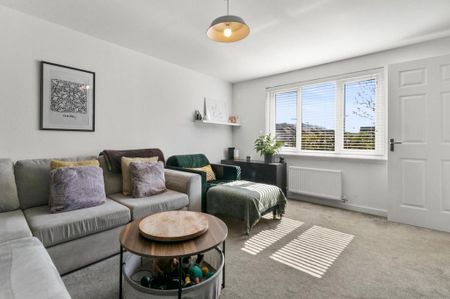 4 bedroom detached house to rent - Photo 3