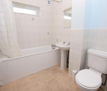 2 bedroom maisonette to rent - Photo 5