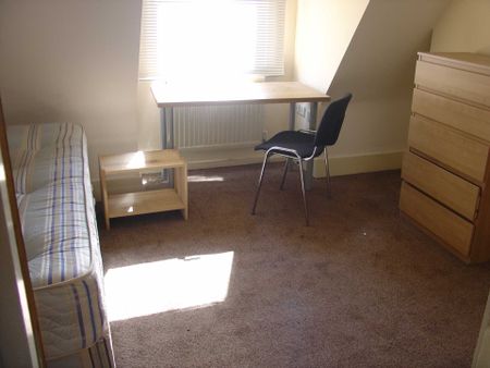 Price £4,050 pcm - Available 01/07/2026 - Furnished - Photo 3