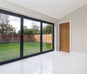 Queens Crescent, Clapham, Bedford - Photo 1