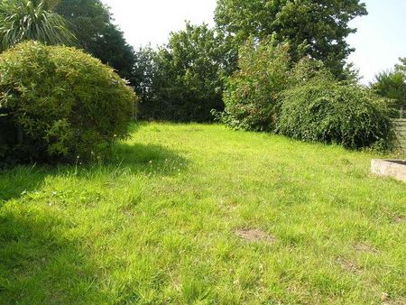 Bedroom Detached House In Winton, BH9 - Photo 4