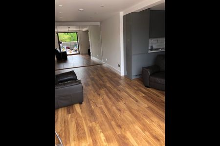 1 Bed Flat, Kings Road, RG1 - Photo 3