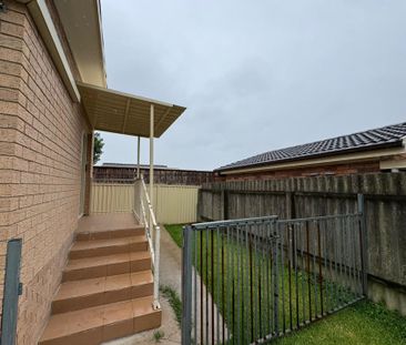 Granny Flat with Lock-Up Garage - Photo 4