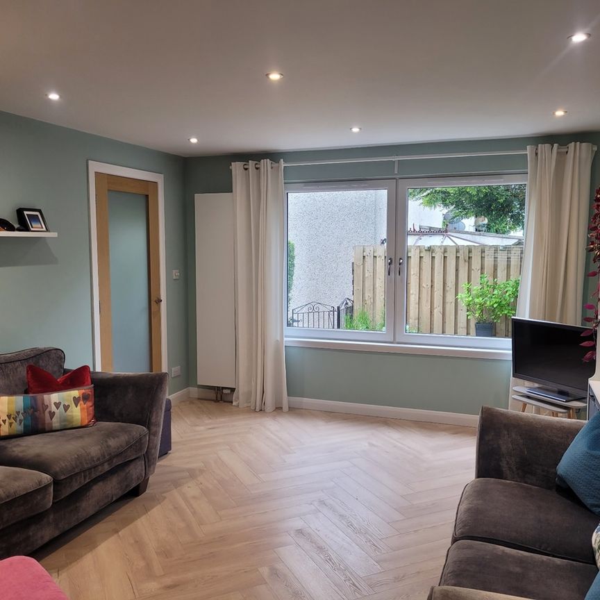 3 Bed End Terrace, Claremont Grove, AB10 - Photo 1