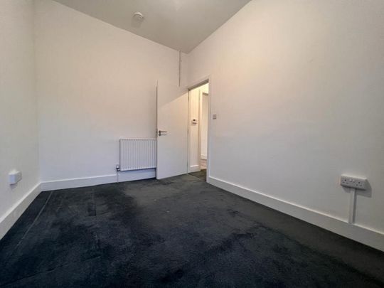 4 bedroom apartment to rent - Photo 1