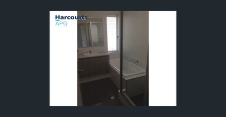 Modern Family Perfection with Solar Savings - Photo 4