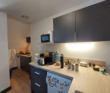 Location Appartement 2 pièces 27m² - Photo 3