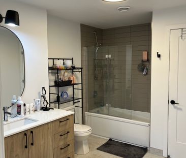 Grand 3 1/2 Mont St-Hilaire 884pi2 - Photo 6