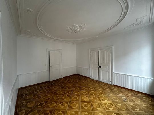 Lumineux et grand 4 pièces au coeur de Porrentruy - 2ème étage - Foto 1