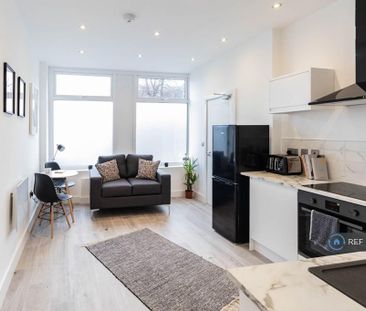 2 bedroom flat to rent - Photo 6