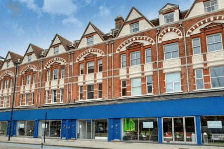 3 bedroom apartment to rent - Photo 4