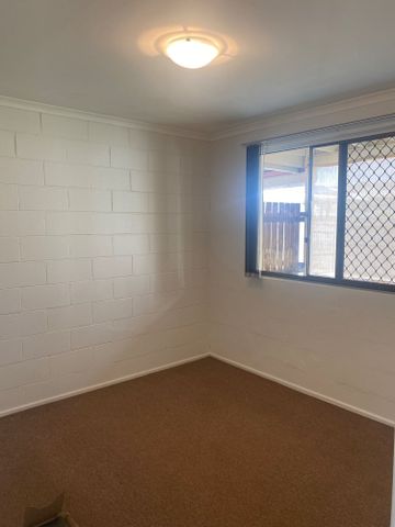 Walk to Beach - Photo 4