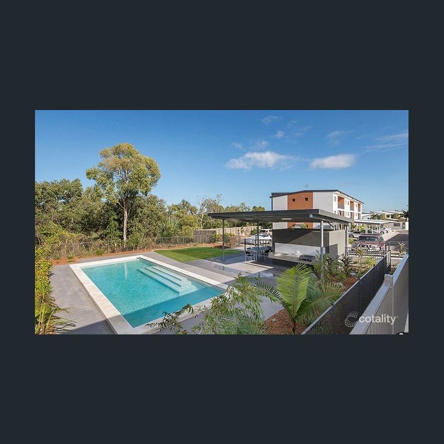 Modern Unit in Douglas - Photo 1