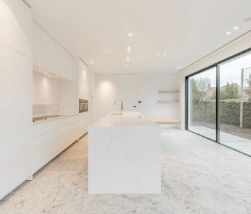 TE HUUR: Stijlvolle nieuwbouwvilla uit 2021 combineert hedendaags c... - Foto 5