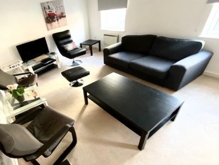 2 bedroom apartment to rent - Photo 3